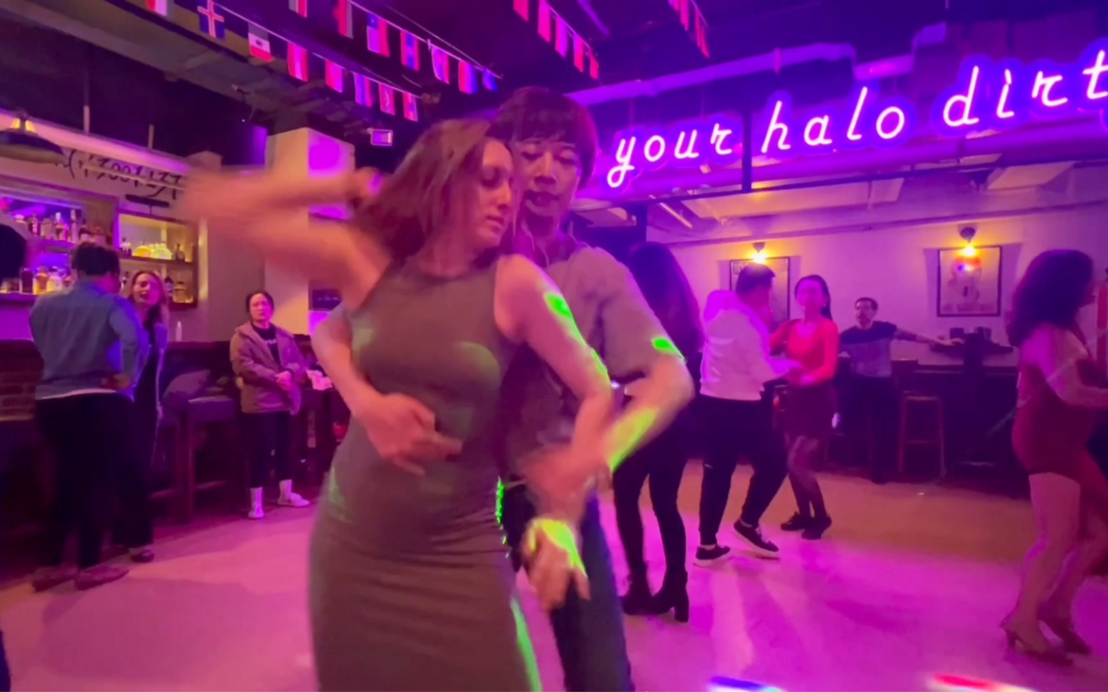 成都莎莎舞2024最新动态,探秘西南舞林新风尚