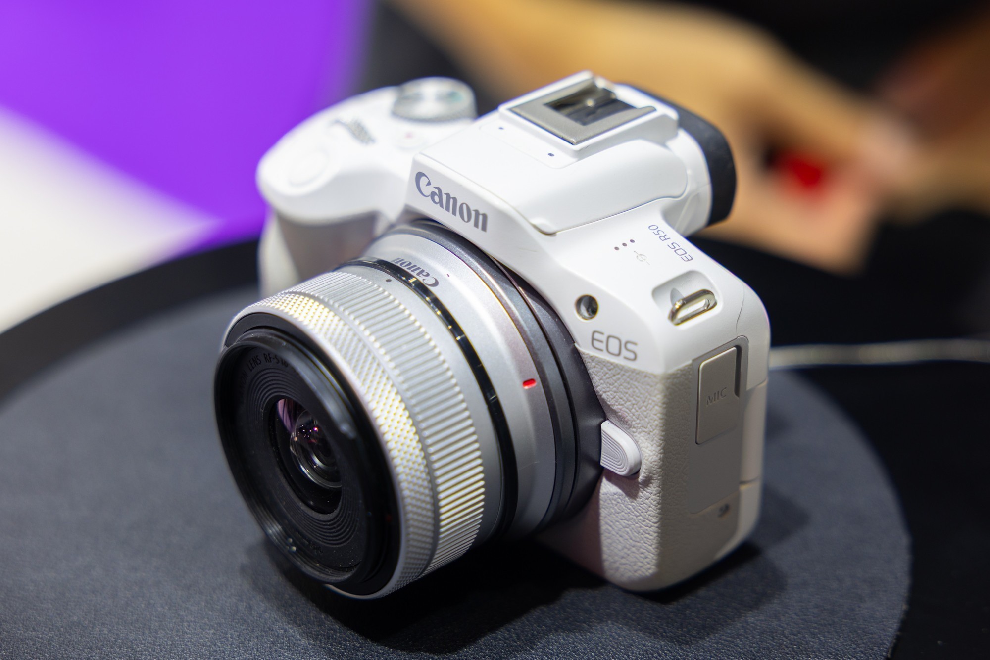 佳能ixus220和220hs区别 哪款相机更值得入手