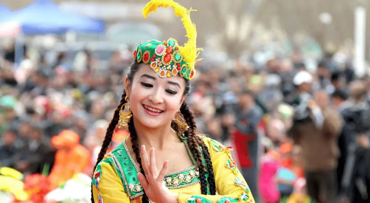 如何在乌鲁木齐寻找维吾尔族姑娘？