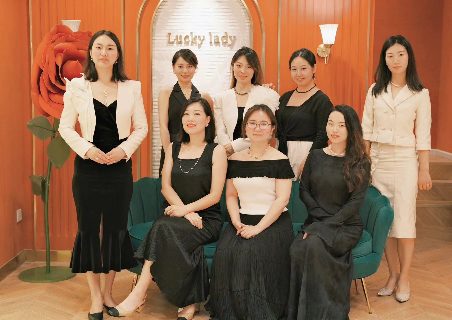 同城社交新方式探索：现代人怎样拓展真实社交圈