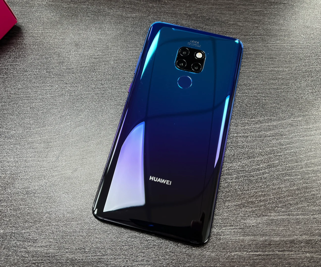 华为Mate20优缺点分析 现在还值得入手吗