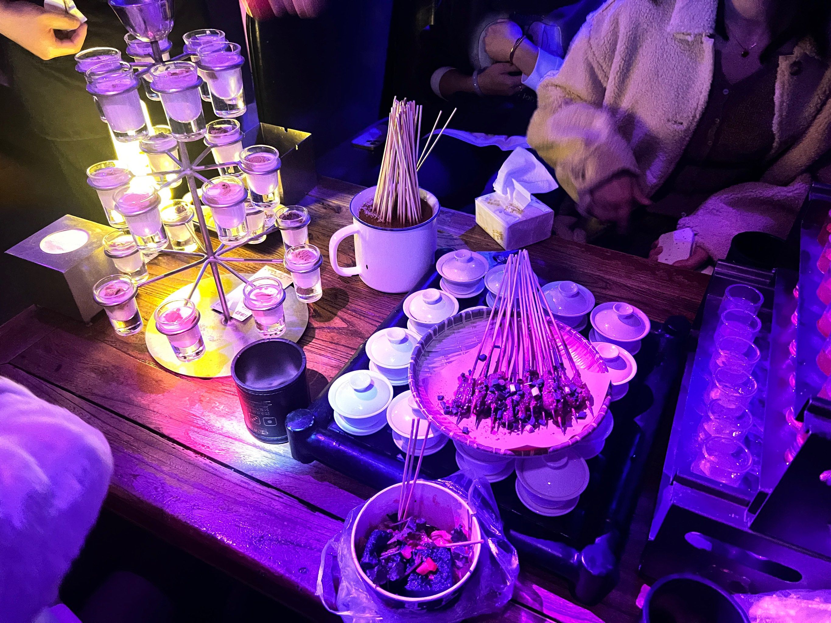 武威现在包个夜多少钱大概