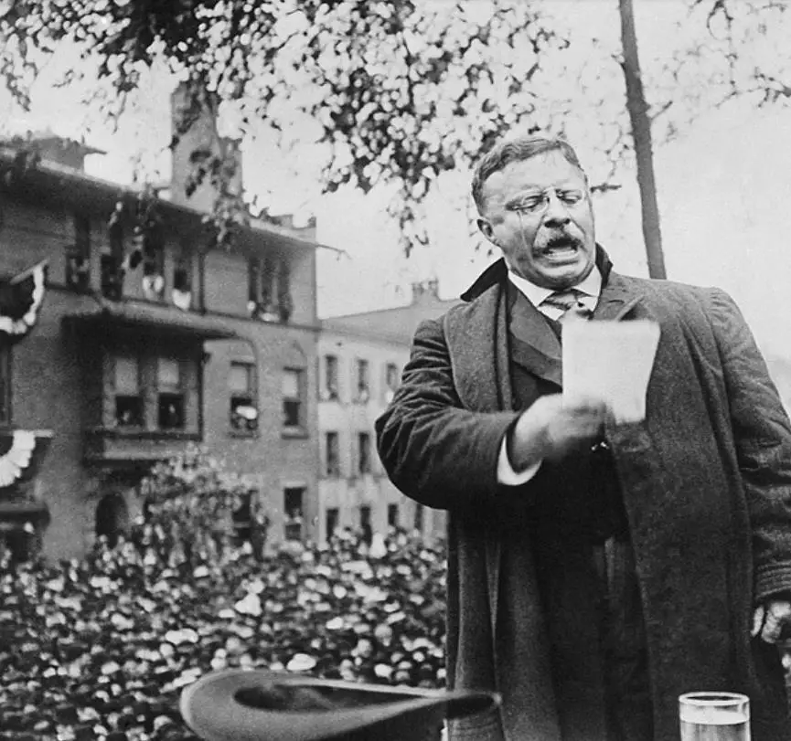 1919,美国社会在恐惧什么?...