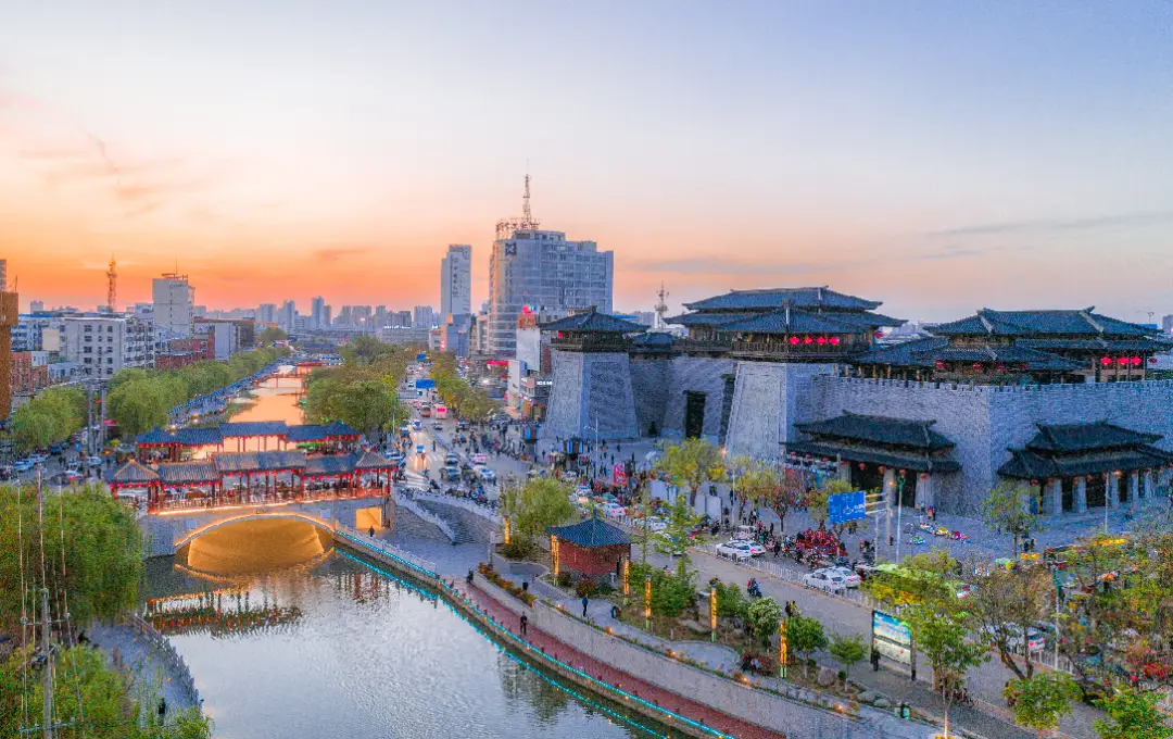 许昌如何约到职业学校女生及许昌职业教育院校详解