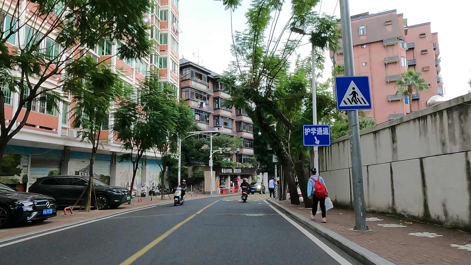 武昌火车站后街鸡街探秘:历史、现状与寻访指南