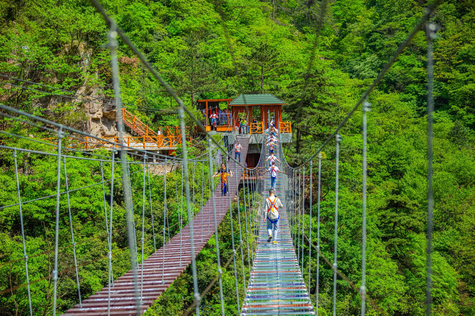 佛山炮楼旅游攻略大全，带你玩转佛山的特色古村落和红炮楼
