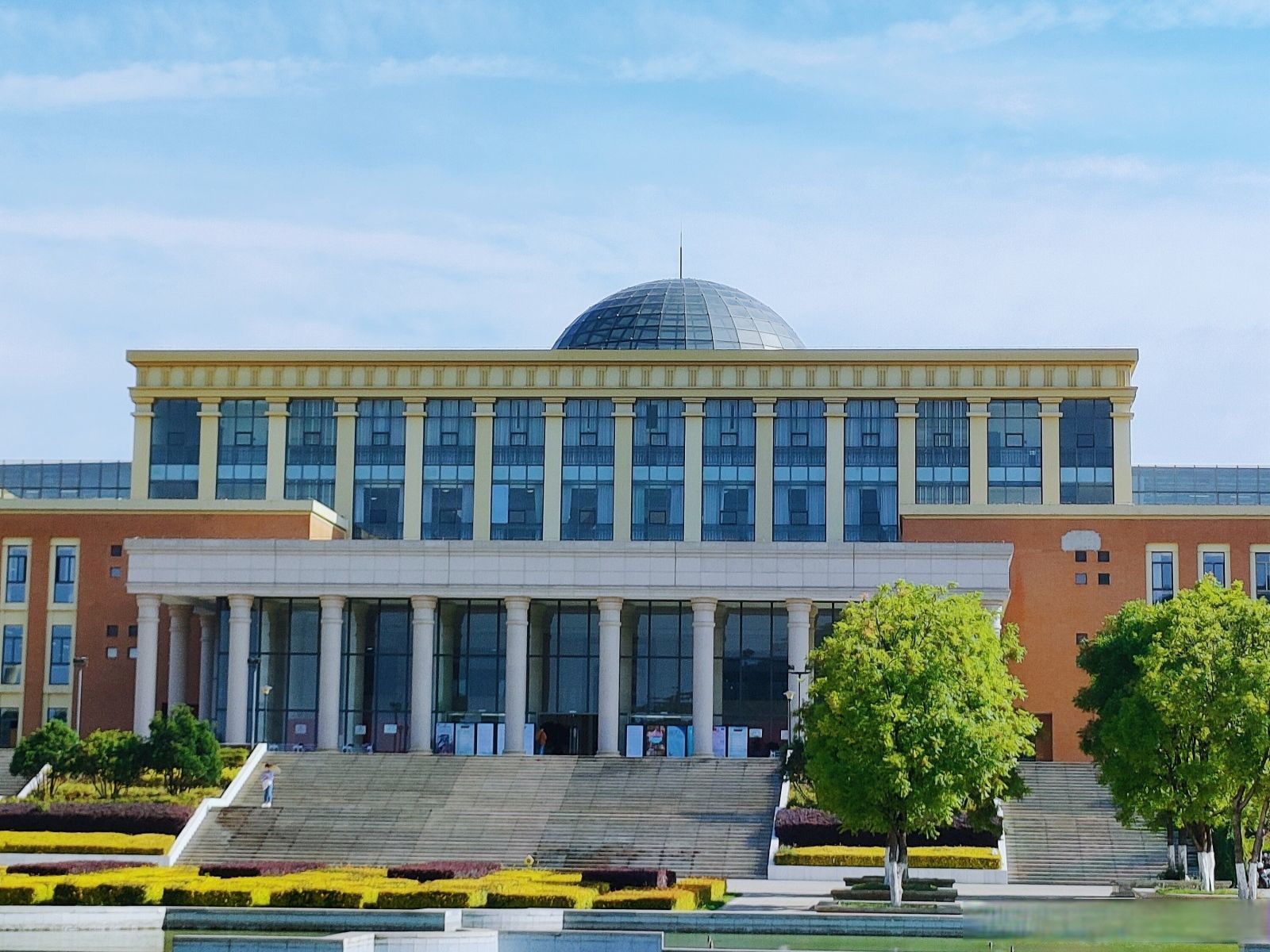 最新报道揭晓昆明哪些街道能找到服务，实地探秘全体验