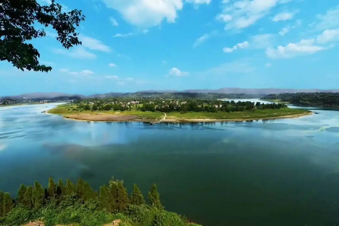 达州怎么在大学城附近找到出来做服务