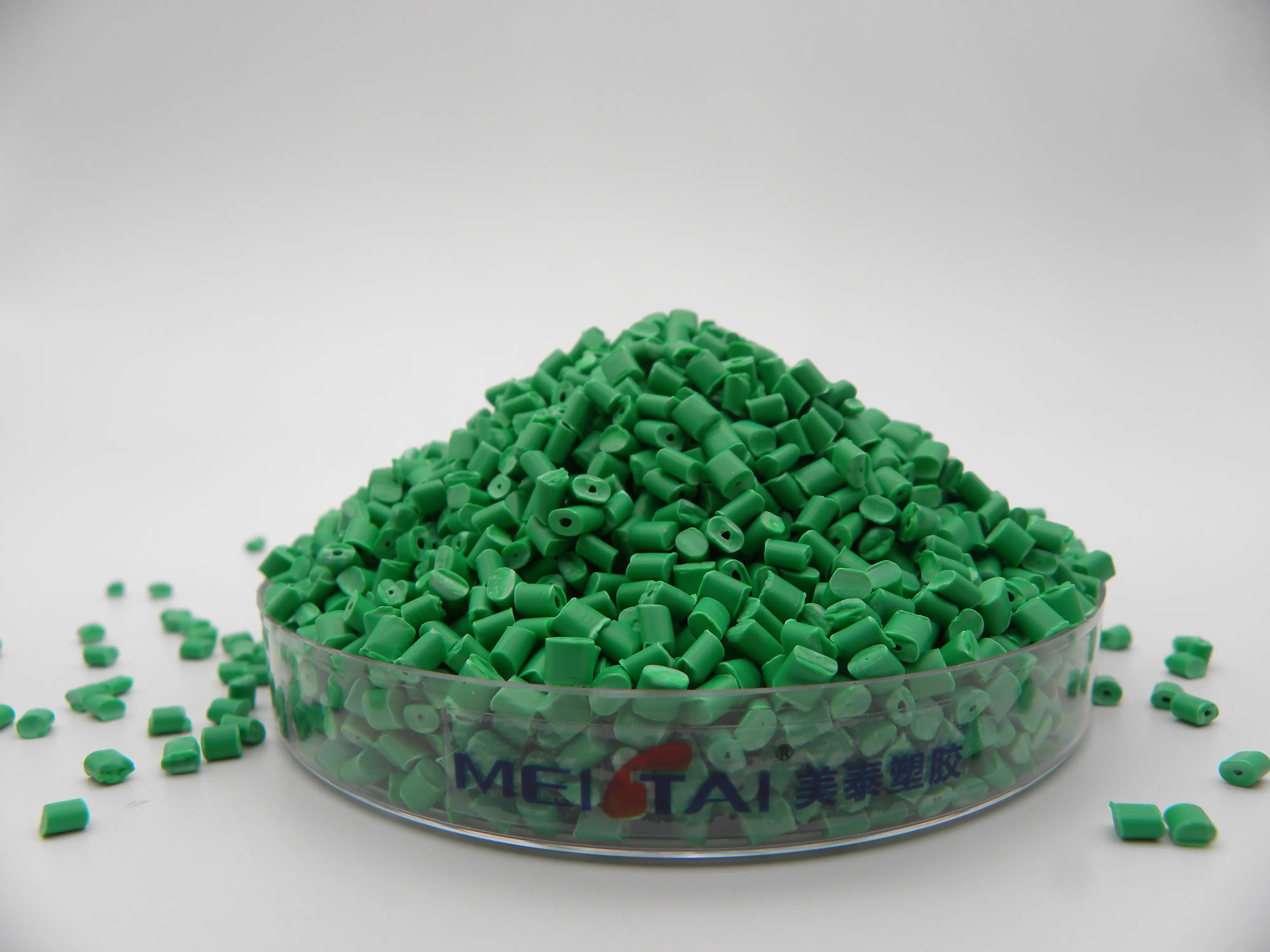 pp助手官网 苹果手机下载安装与越狱助手哪个好