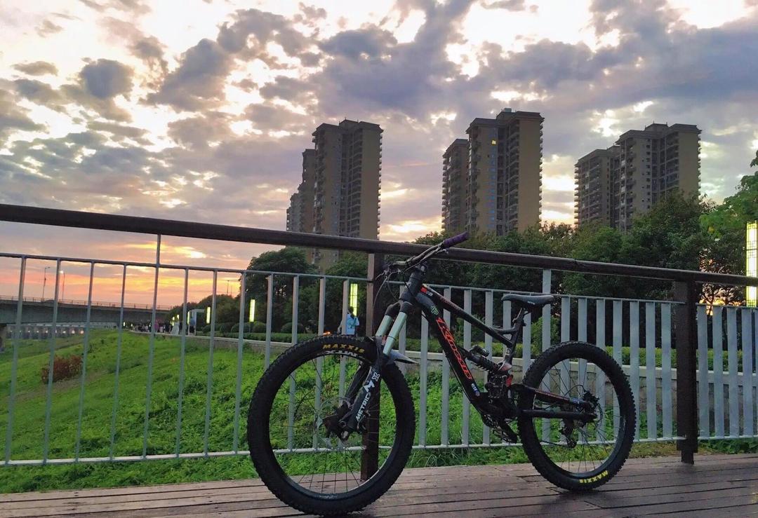 空降服务席卷全国900城:即时需求催生的千亿级新赛道