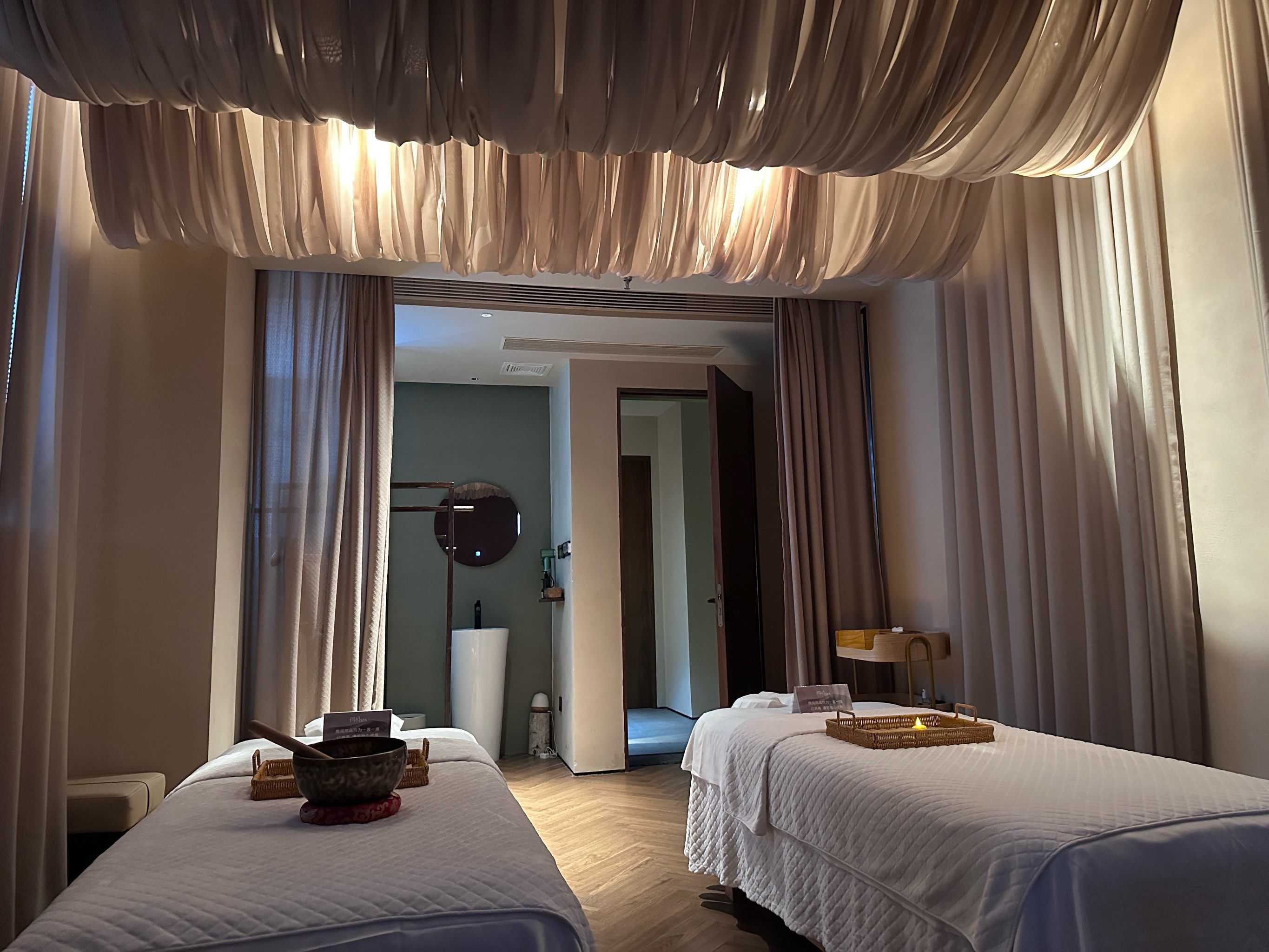 如何避开高端SPA消费陷阱?富婆对白精油护理全流程解析