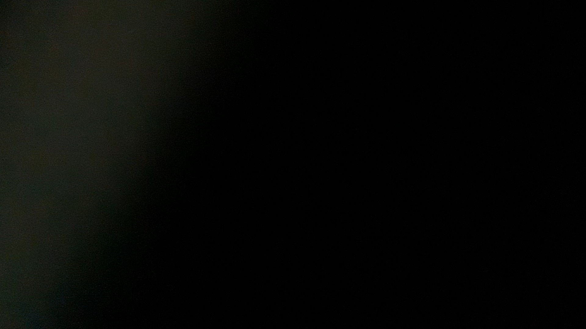 笔记本开机黑屏 风扇转 笔记本黑屏但电源键亮是怎么回事