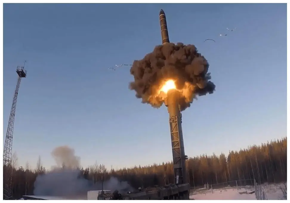 俄罗斯无限射程核动力导弹 锆石高超音速武器有多强