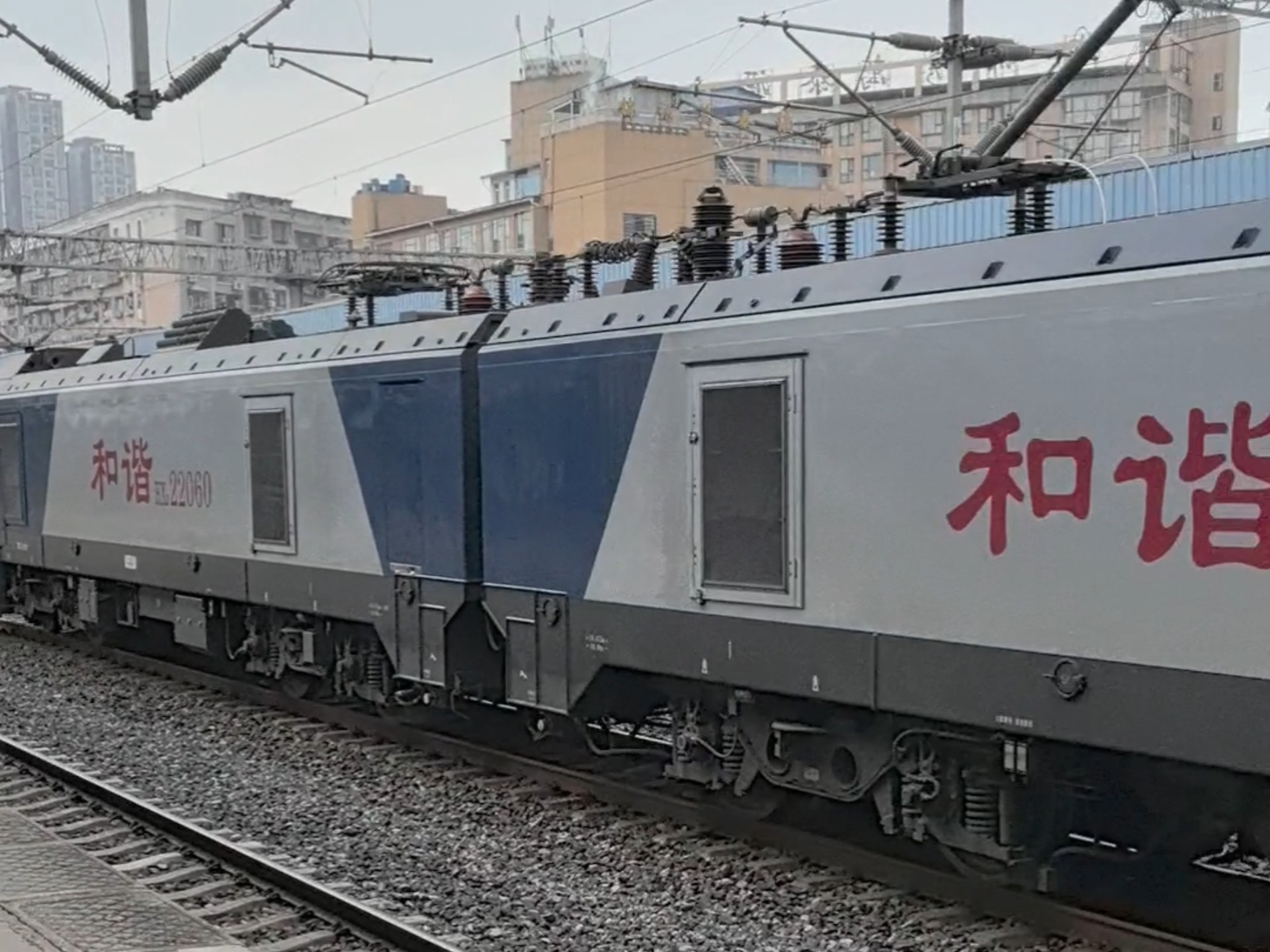 最新动态：许昌火车站周边生活服务有哪些？2025年全攻略解析