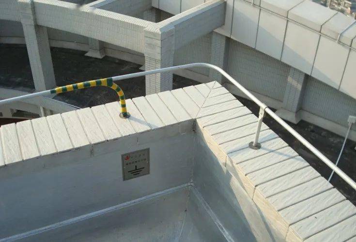 惊险瞬间:惠州桑拿论坛网到底该怎么选才靠谱?资深行家带你避雷指南