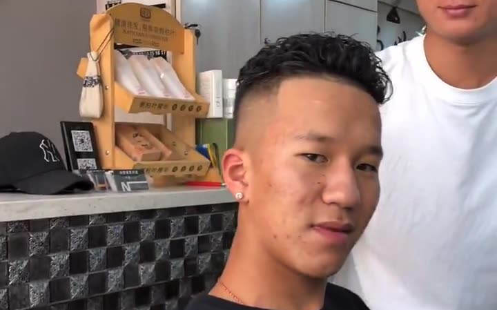 根据行业知情人士透露,泰州哪个浴室有大背？2025年实测推荐与避坑指南