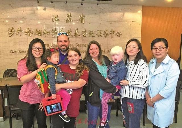 “跨国领养”有没有黑幕?爱与善幌子下的国际贩婴集团...