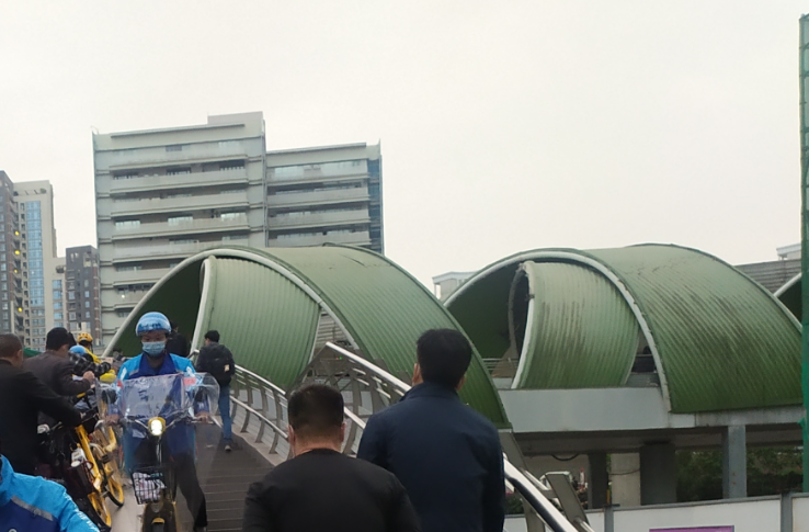 上沙2025站街现象调查与城市治理的双重视角