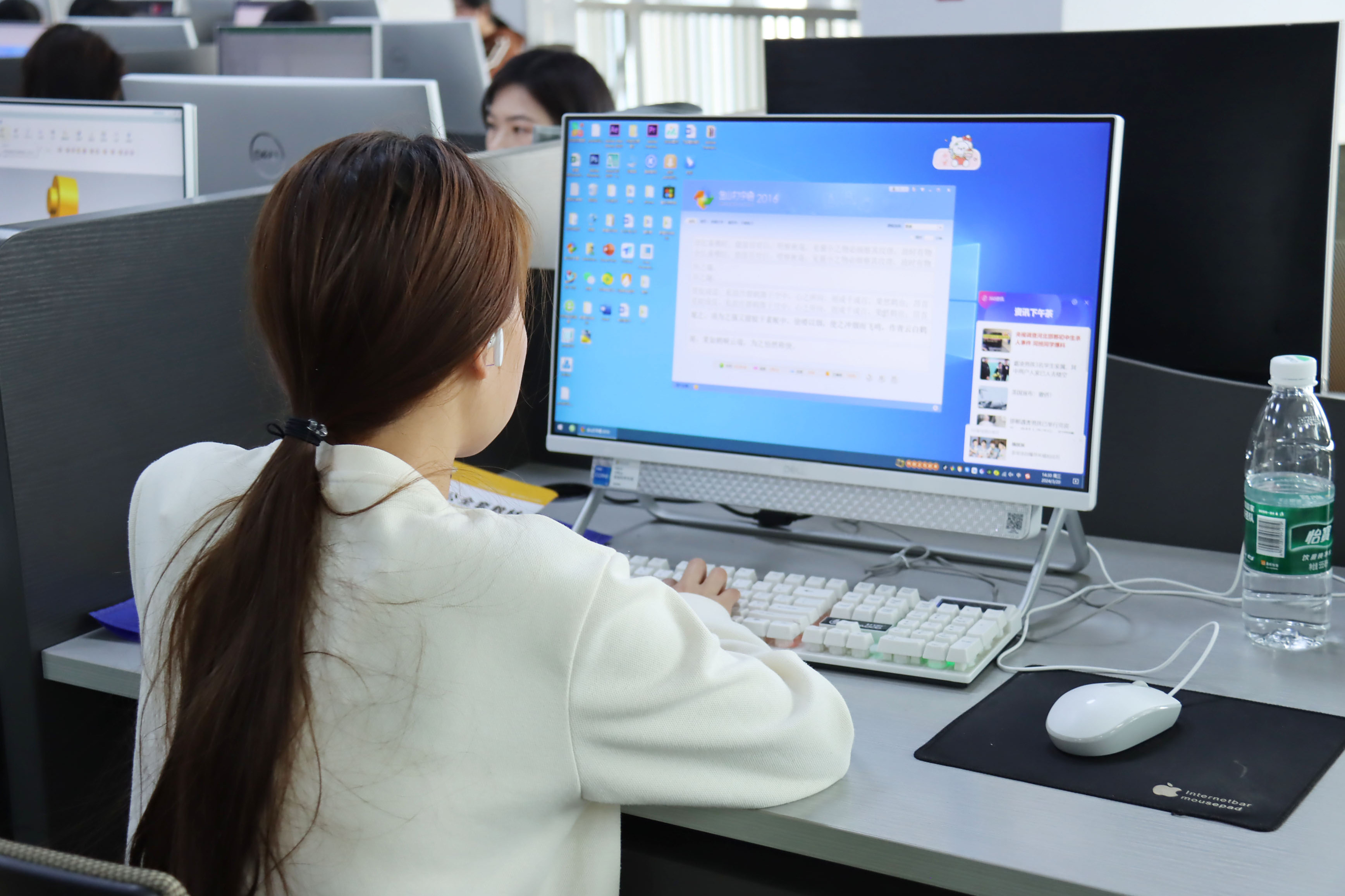 电脑锁屏操作方法 电脑怎么设置开机密码