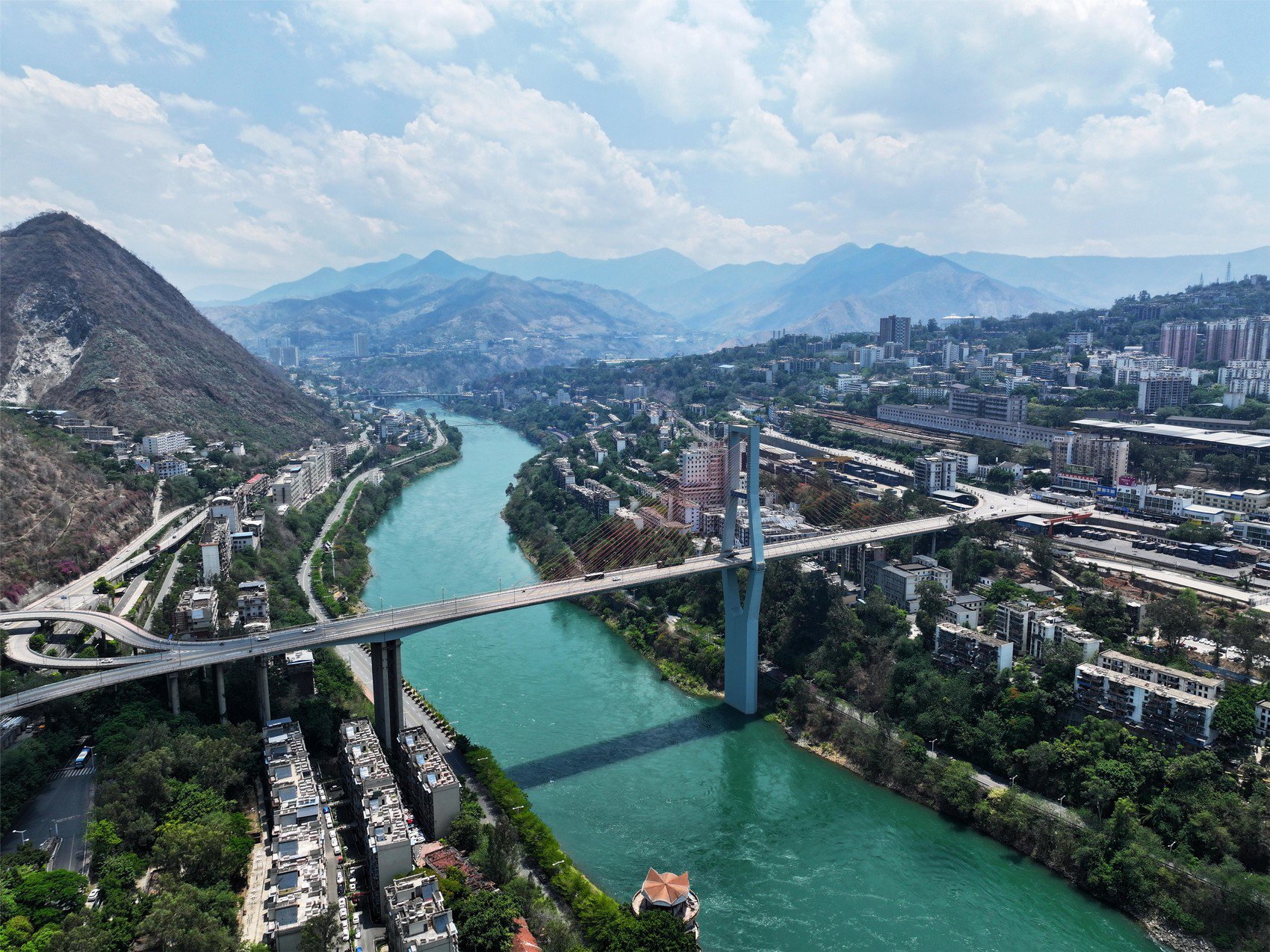 攀枝花城市全貌与生活指南