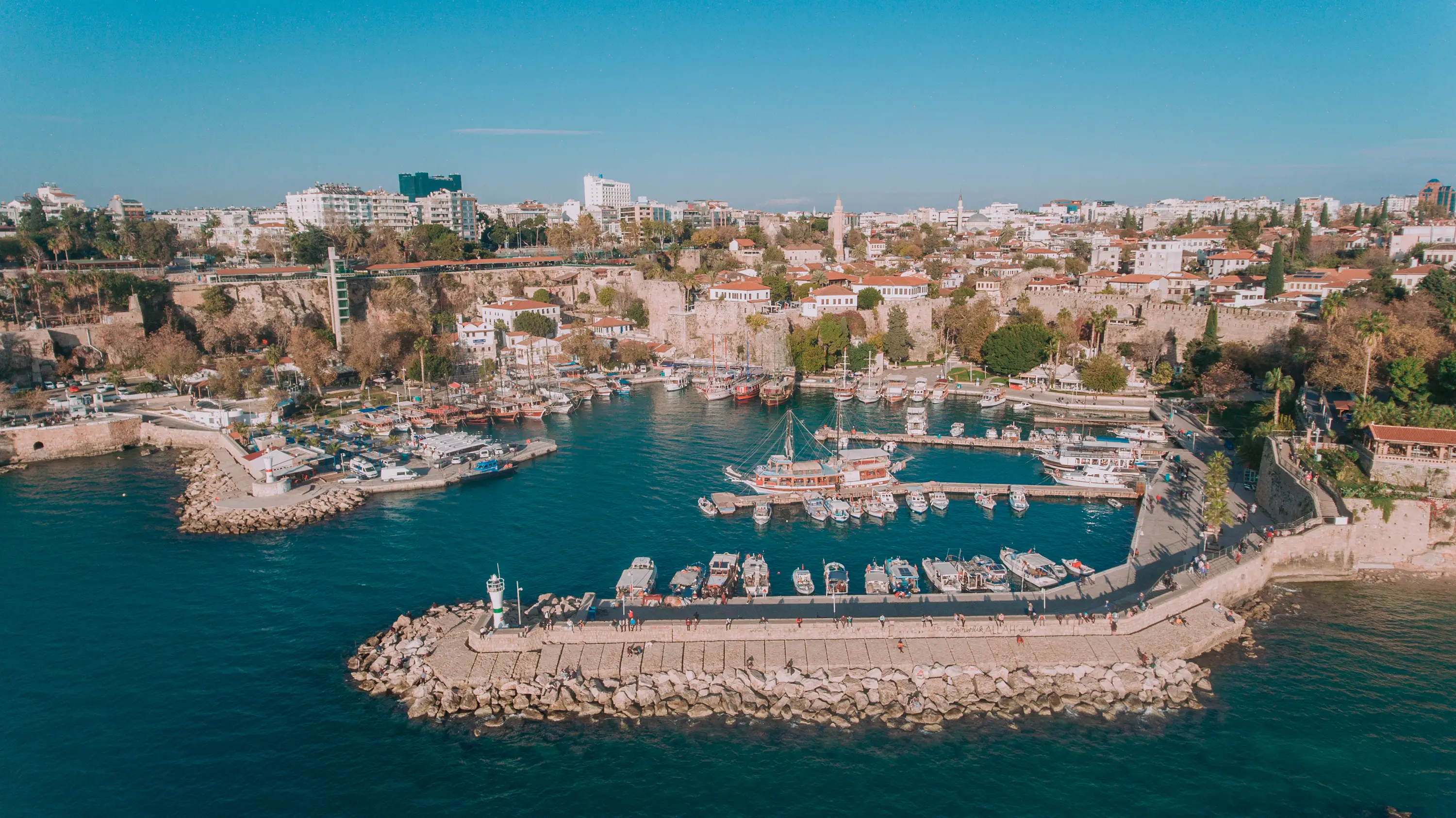 秦皇岛旅游好去处及特色奶茶推荐 深度解析