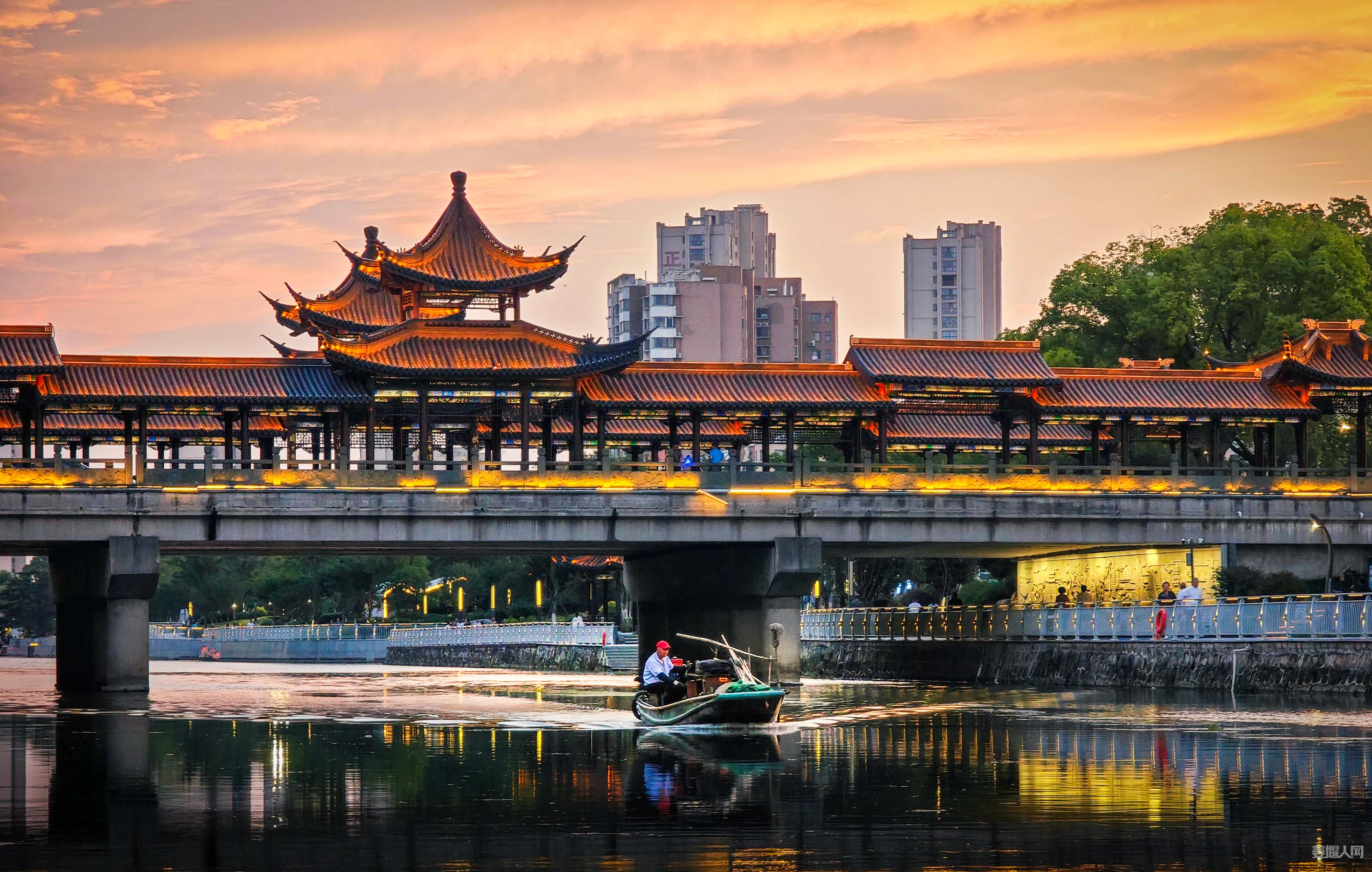 姜堰初中生50元3小时电话的那些事儿，姜堰初级中学你了解多少