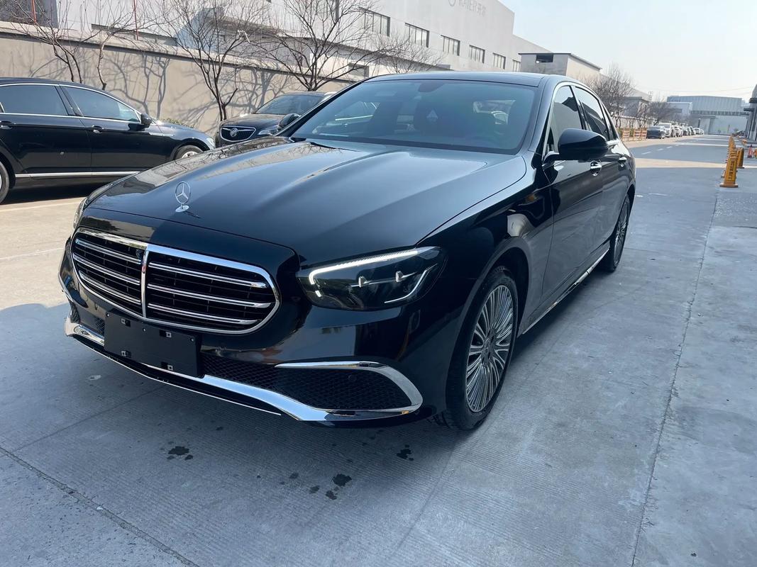 奔驰E300L价格解析 二手车与新车选购指南
