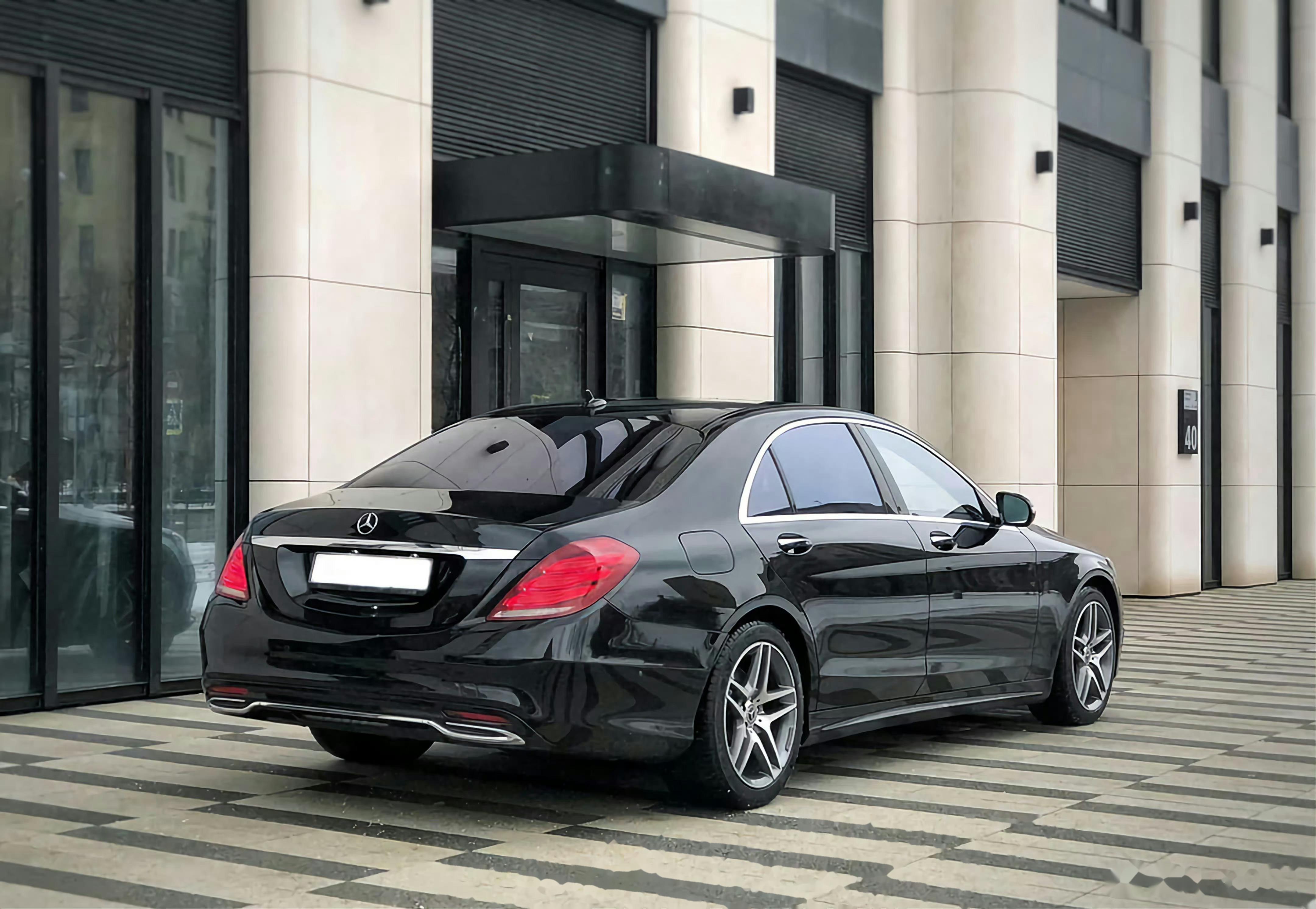 奔驰S350和S600区别 奔驰S600档次与价格解析