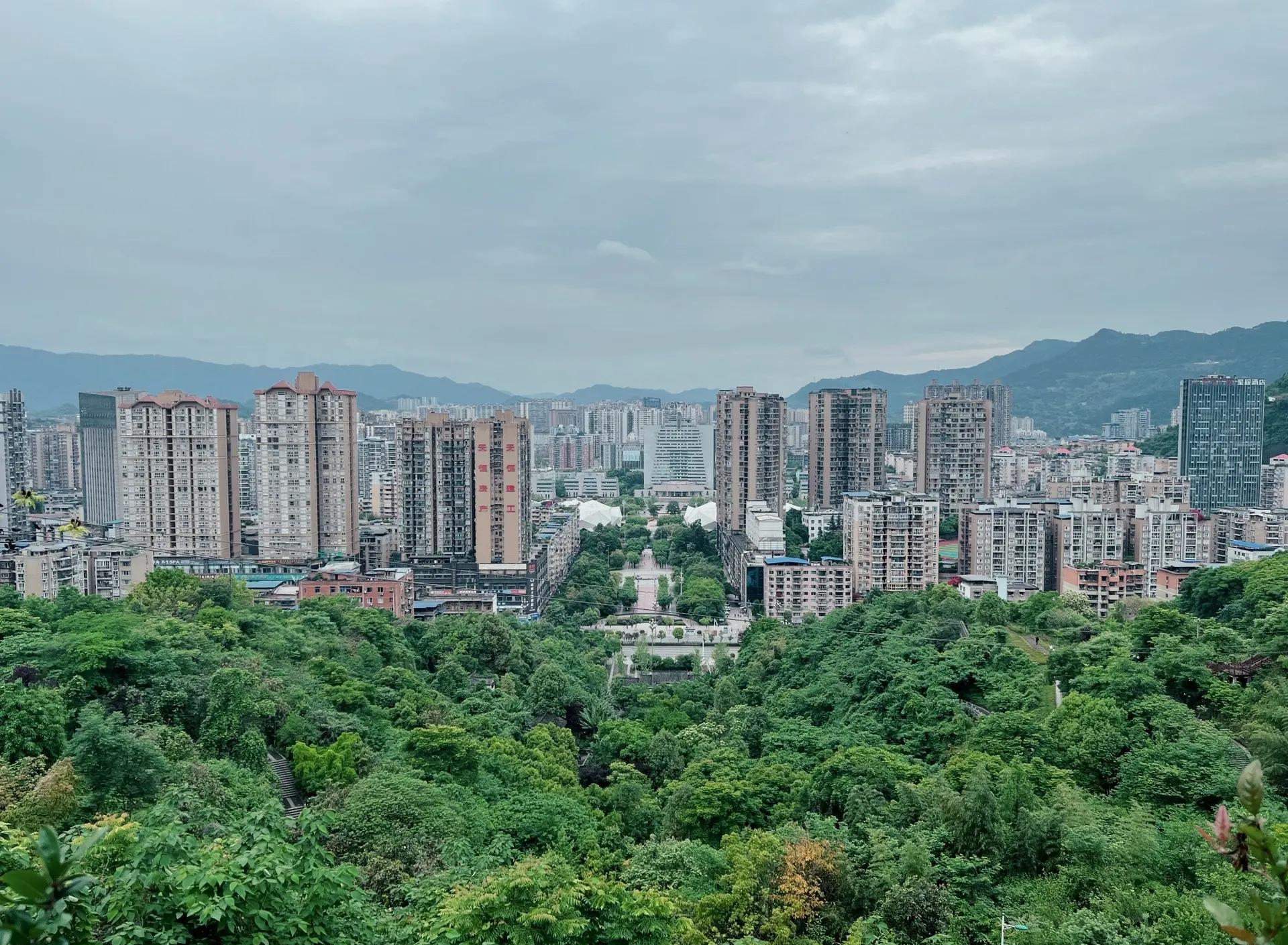 最新披露消息称：达州文理学院妹儿的生活状态与未来发展方向是什么？