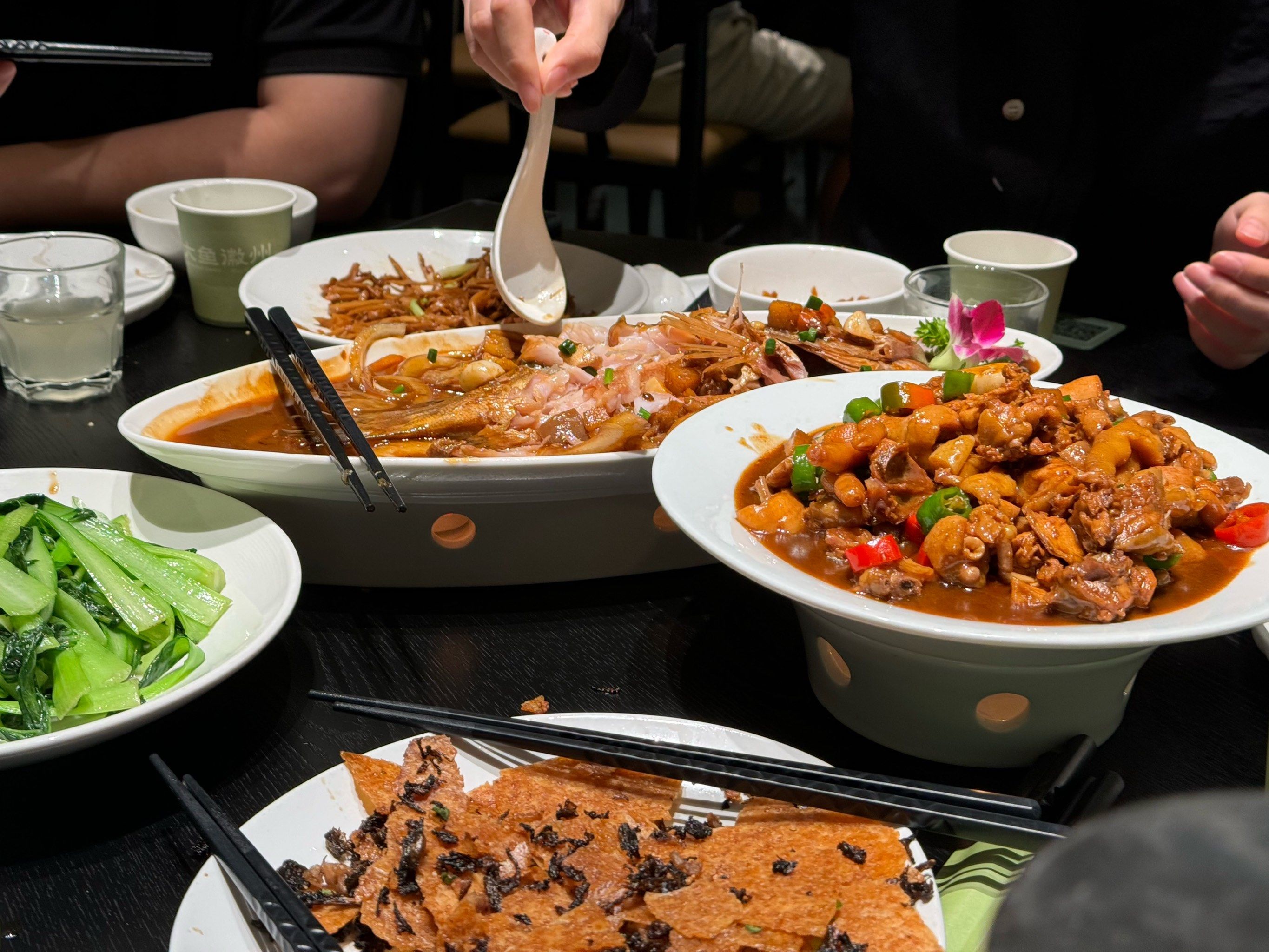 夜间工作者如何解决用餐难题？3公里内30分钟极速送餐服务全解析