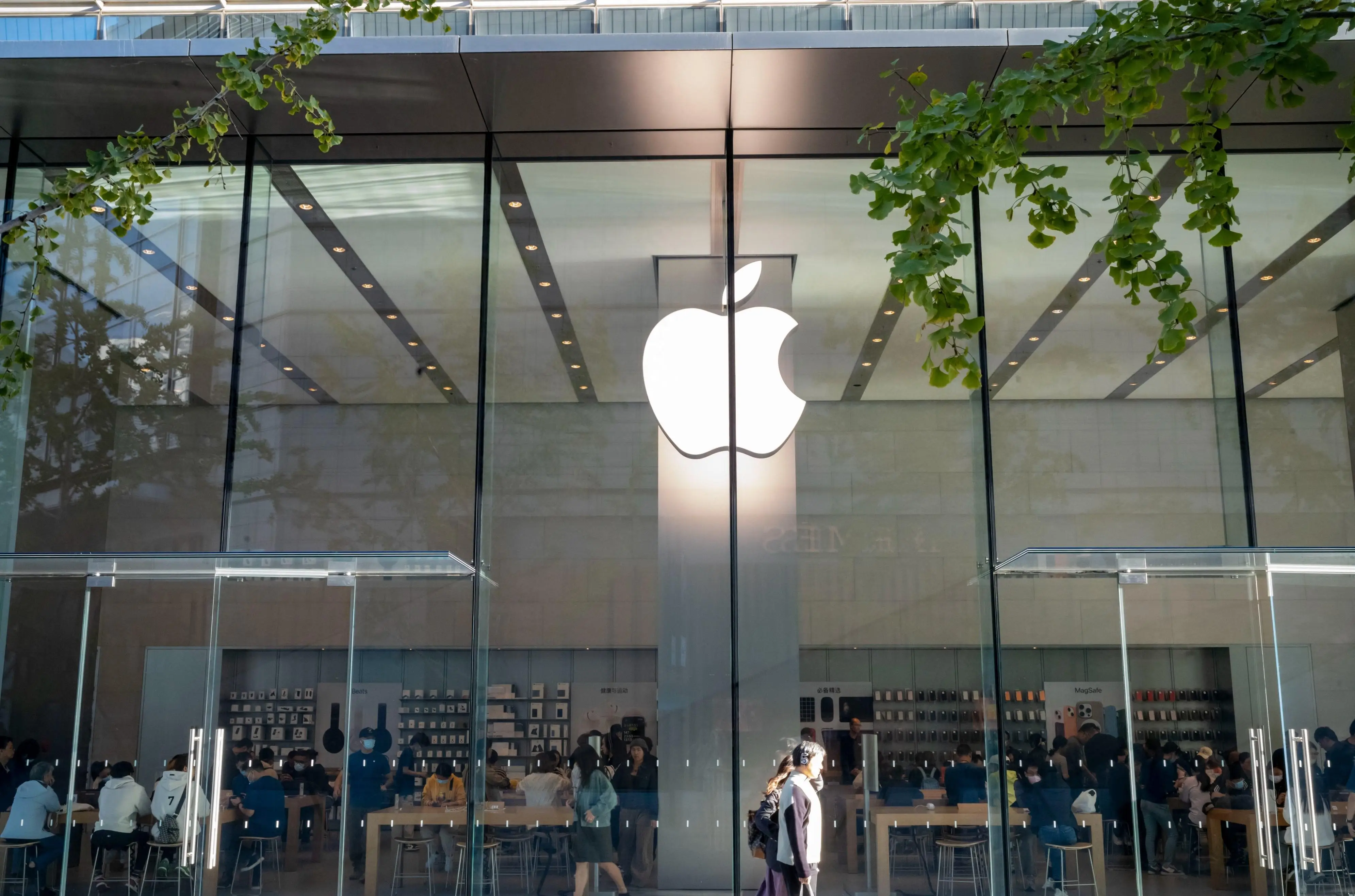 一条龙服务与快餐文化的核心区别：从效率优先到体验至上